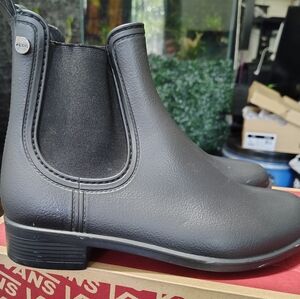 ALDO Black Ankle Boots Women's Size 6